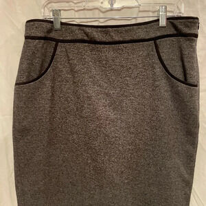 The limited  gray skirt size 14